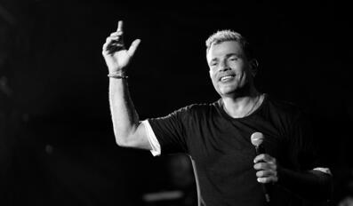 Amr Diab to perform on September 9 2022 at the Lusail Super Cup